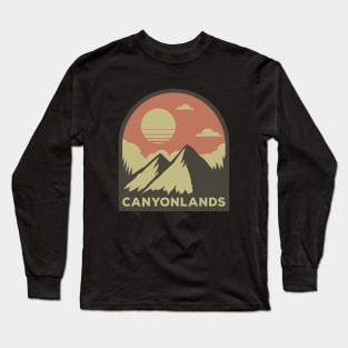 Canyonlands  national park retro Long Sleeve T-Shirt